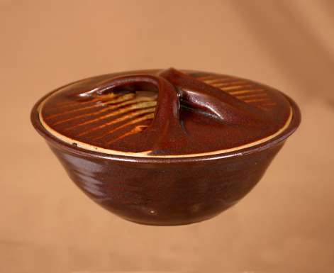 Lidded Bowl by Glyn Hugo